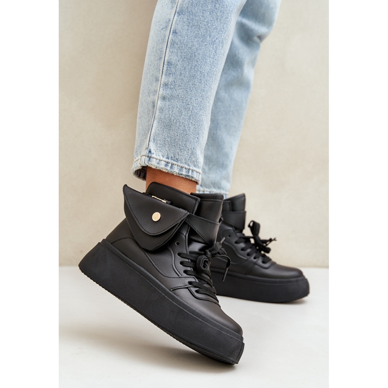 Baskets hautes avec un sachet sur la plate-forme noire 2