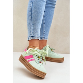 Baskets pour femmes avec épingles à menthe vert 2