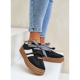 Baskets pour femmes avec épingles noires le noir 2
