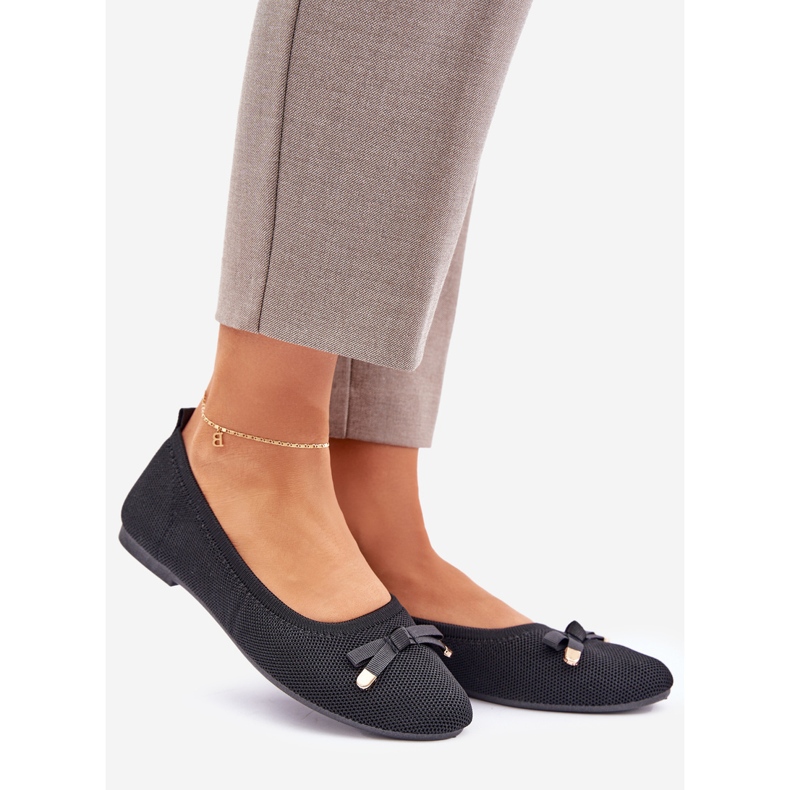 Ballerinas en filet avec un arc noir le noir 1