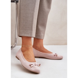 Ballerines en filet avec un arc rose 2