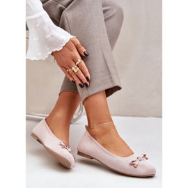 Ballerines en filet avec un arc rose 7