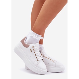 Baskets féminines sur la plate-forme eco en cuir blanc 1
