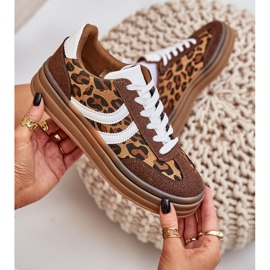 Sneakers léopard élégants sur la plate-forme marron brun 2
