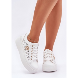 Baskets ouvertes avec un détail doré blanc blanche 5