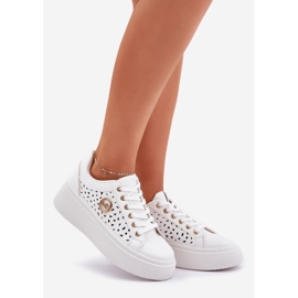 Baskets ouvertes avec un détail doré blanc blanche 1