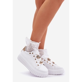 Baskets pour femmes avec épingles blanches 1