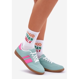 Baskets féminines basses avec éco-menthe en cuir vert 1