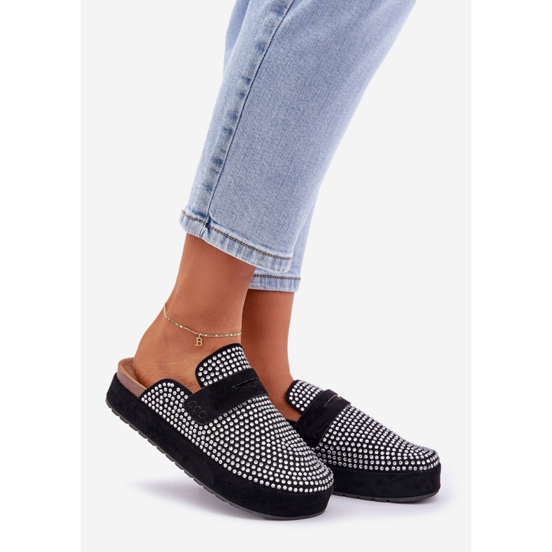 Les tongs pour femmes décorés de zircons sur la plate-forme noire 1