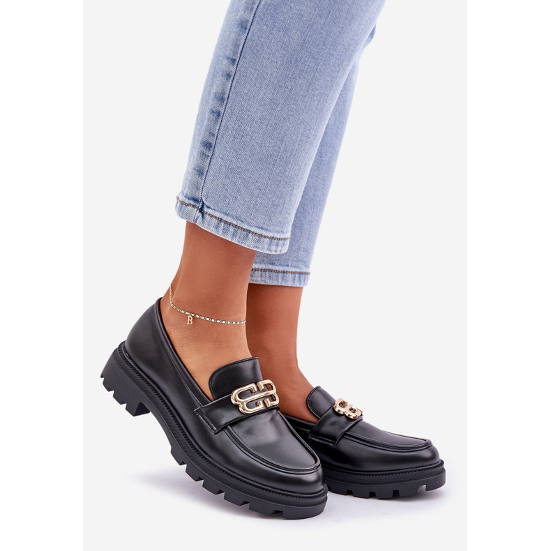 Mocassins pour femmes avec des détails dorés noirs 1