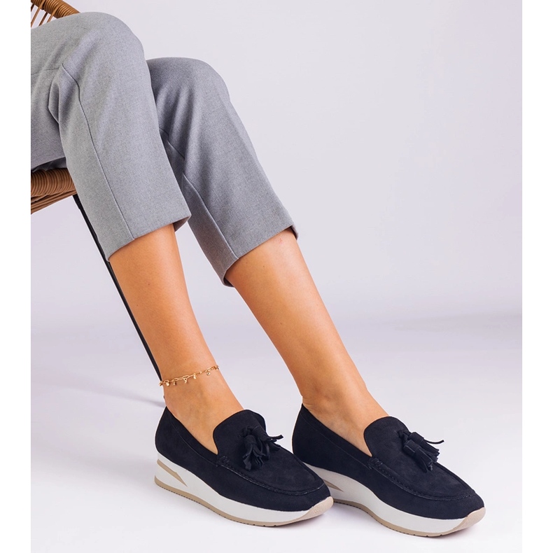 Mandards pour femmes noires sur la plate-forme avec franges 1