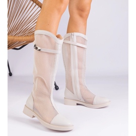 Bottes en mailles blanches 1 Bottes en mailles blanches 1