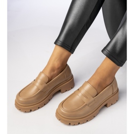 Mocassins beige sombres des femmes 2 Mocassins beige sombres des femmes 2