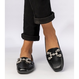 Mocassins pour femmes avec une décoration argentée noire le noir 1 Mocassins pour femmes avec une décoration argentée noire le noir 1