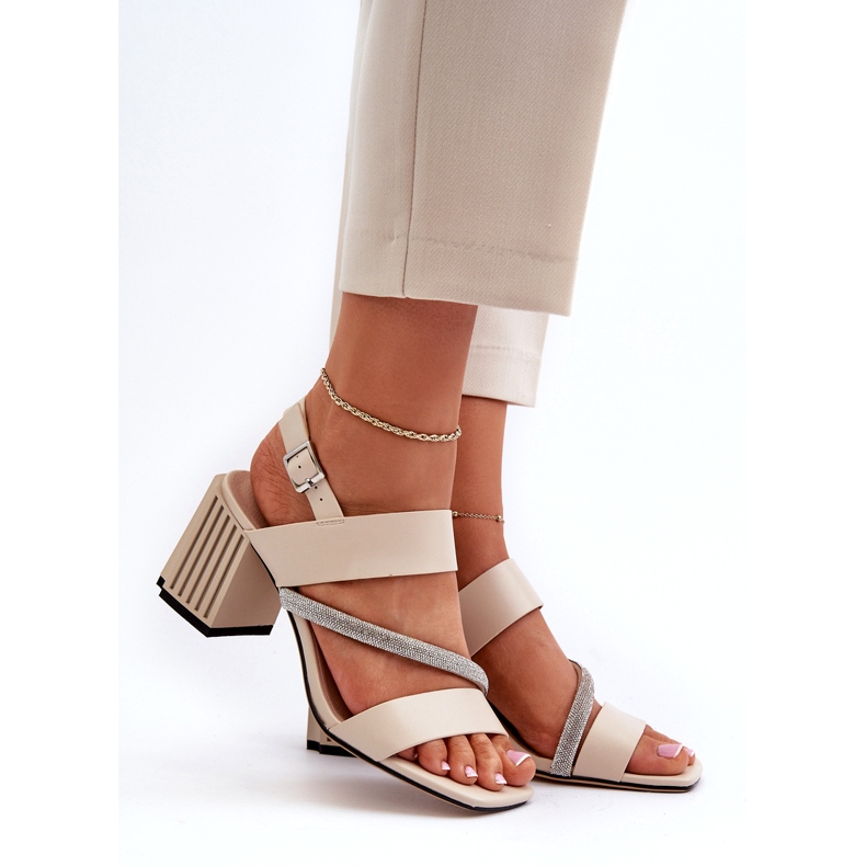 S.Barski Sandales élégantes pour femmes sur le post Beige MR38-549 3 S.Barski Sandales élégantes pour femmes sur le post Beige MR38-549 3