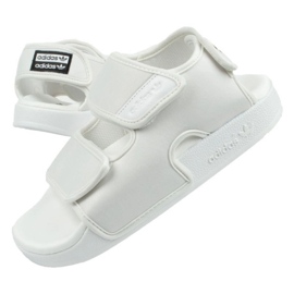 Sandales adidas Adilette U EG5026 blanche 1 Sandales adidas Adilette U EG5026 blanche 1
