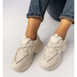 Baskets sportives beige féminines 1