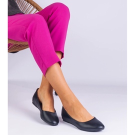 Ballerines noires sur un coin caché d'éco-cuir le noir 2