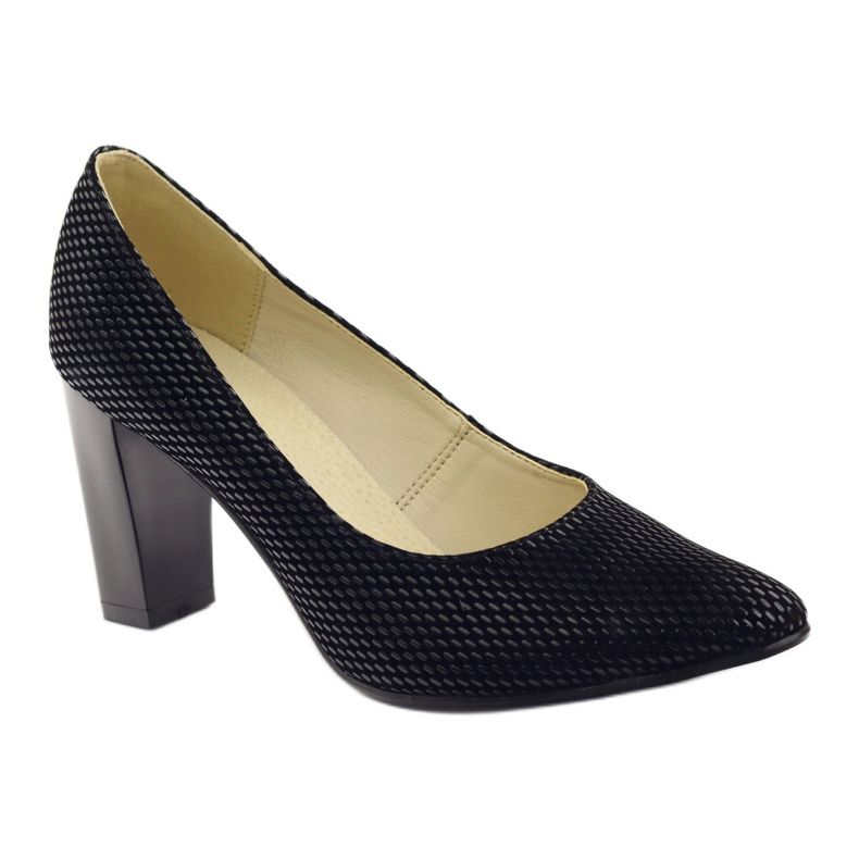 Pompes Noires Sur Une Barre 138 1