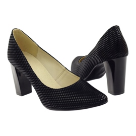Pompes Noires Sur Une Barre 138 le noir 3 Pompes Noires Sur Une Barre 138 le noir 3