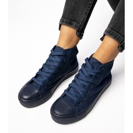 Baskets féminines bleu marine classiques 1