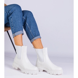 Bottes de cheville blanche avec une insertion flexible 2