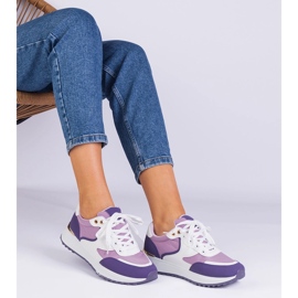 Baskets pour femmes violettes avec une insertion d'or 3