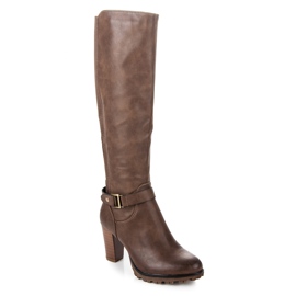 Super Mode Bottes classiques sur le poteau brun 1