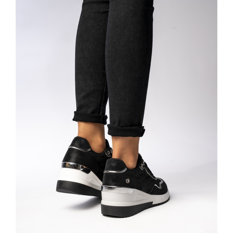 Sneakers pour femmes Veltara Black noir 1