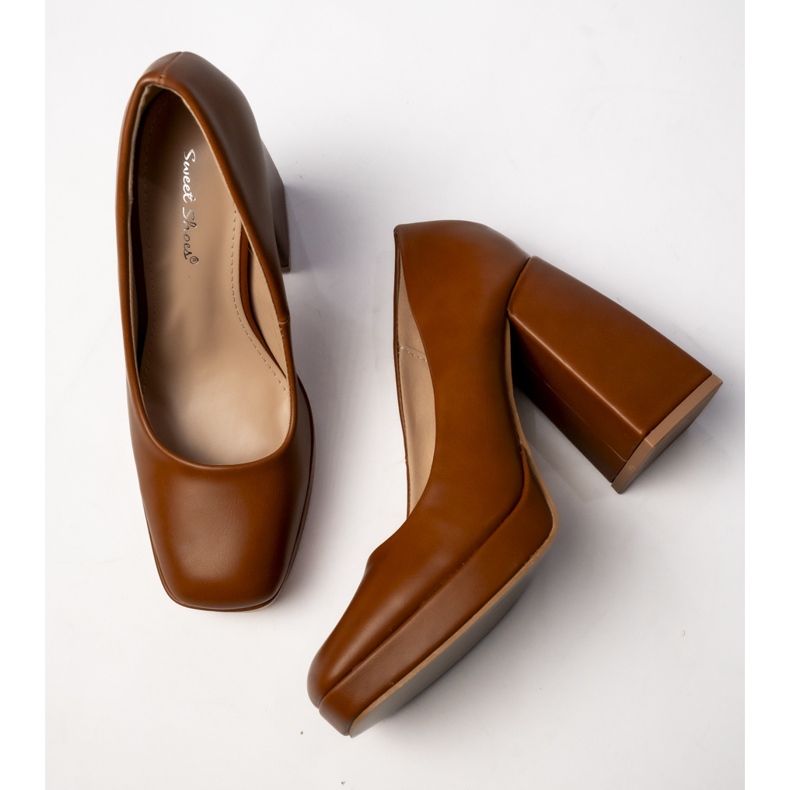 Pompes de chameau Esme pour femmes 1 Pompes de chameau Esme pour femmes 1