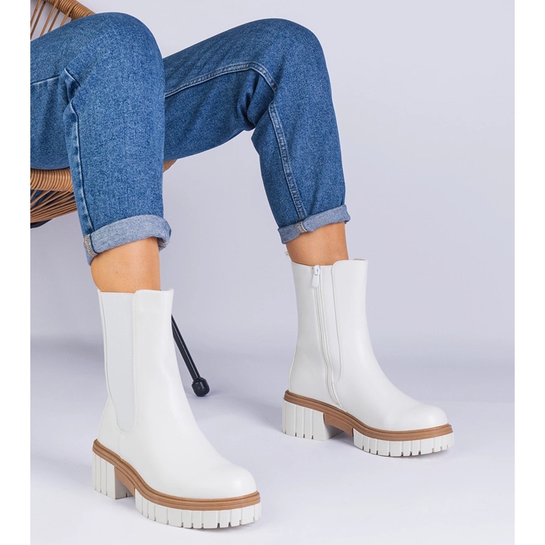 Bottes de cheville blanche avec écot blanc 1