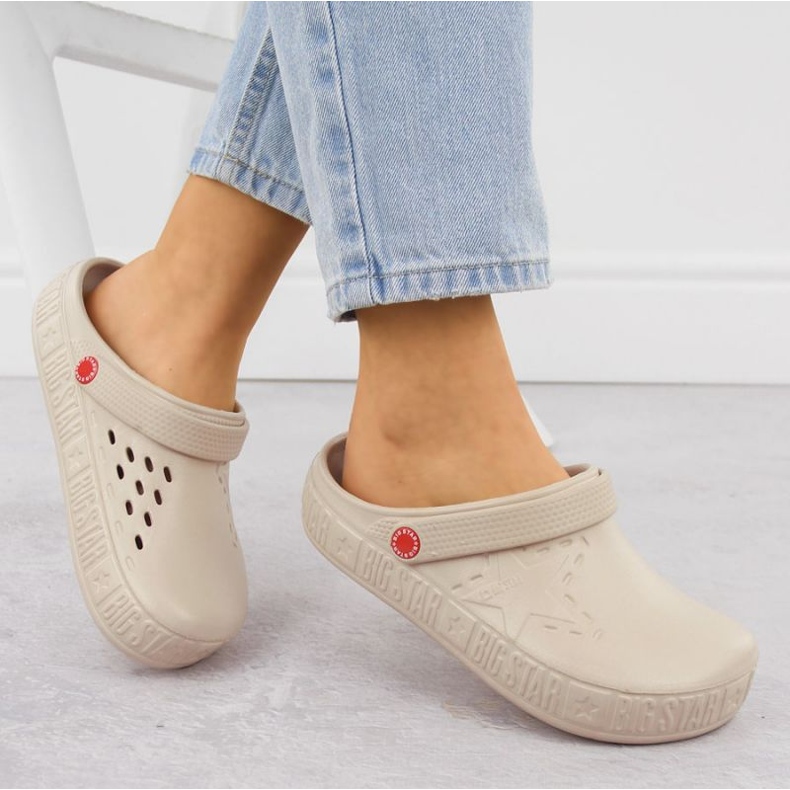 Clogs des femmes Big Star II275012 Beige 2