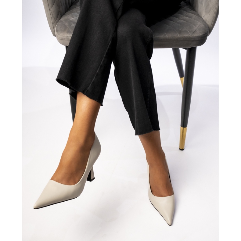 Pompes beige lorelle féminines 1