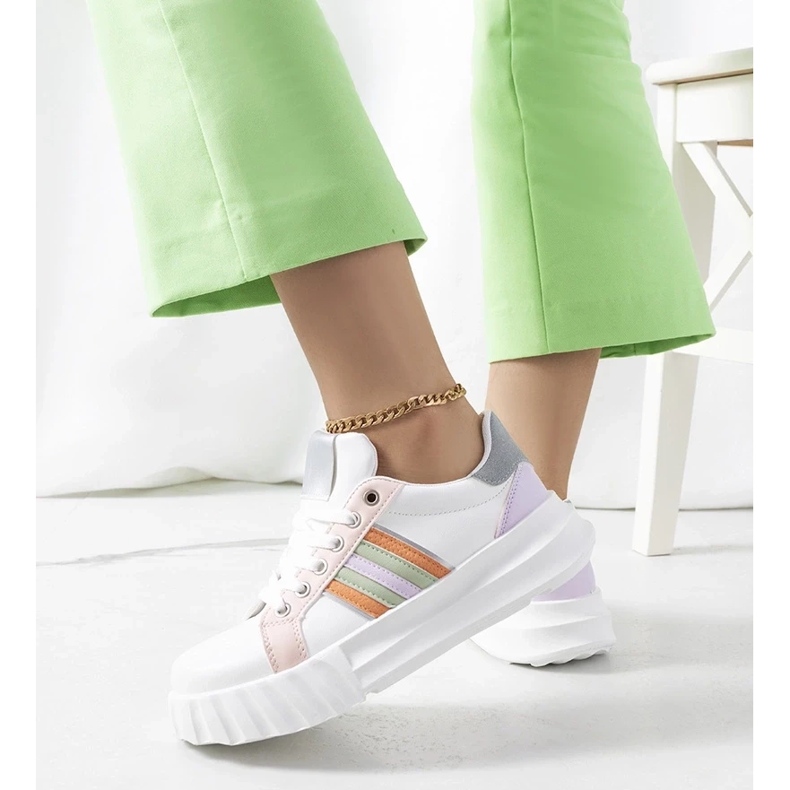 D/GMR Baskets blanches sur la plateforme Prinsep 1