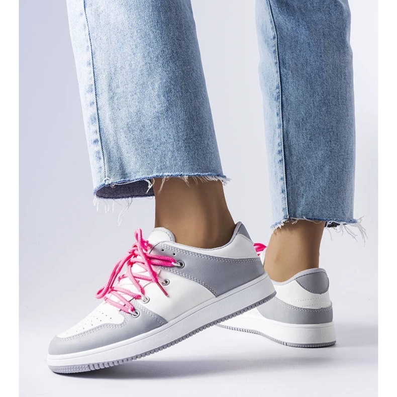 D/GMR Baskets rétro blanches Shari 2