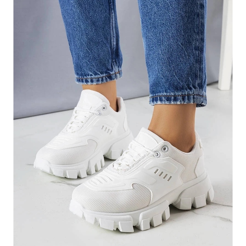 D/GMR Baskets blanches sur semelle massive Inez 1