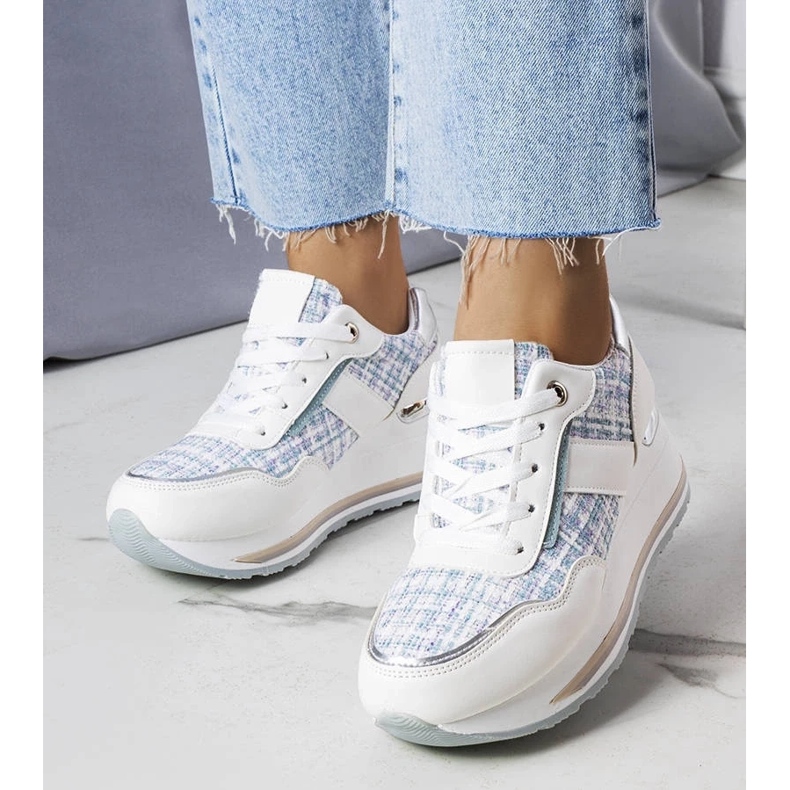 D/GMR Baskets blanches avec empiècements décoratifs Krystal 1