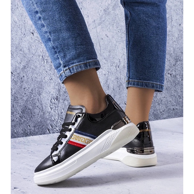 D/GMR Chaussures noires à empiècements vernis d'Annot blanche 2