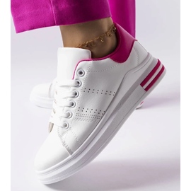 D/GMR Baskets blanches avec un accent rose de Davisson 3