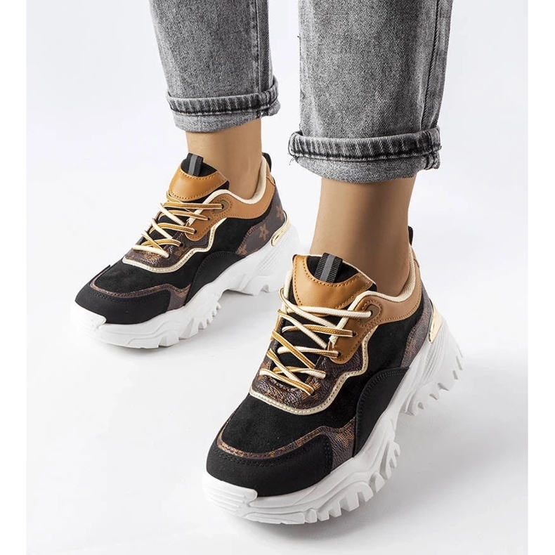 D/GMR Baskets noires sur semelle irrégulière Alta 2