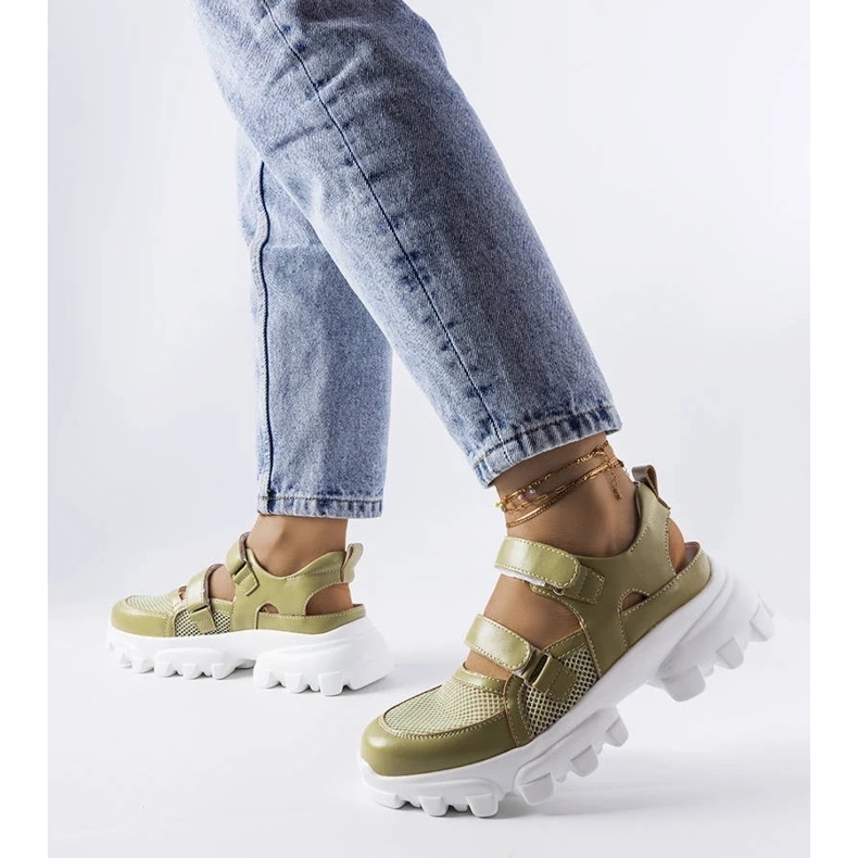 D/GMR Baskets vertes sur semelle massive Djurs 1