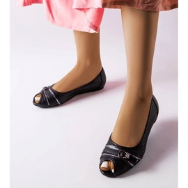 D/GMR Ballerines noires ajourées avec strass de chez Creek 2