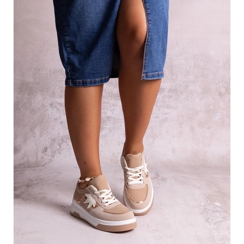 D/GMR Baskets beiges avec empiècement miroir Kollins 1