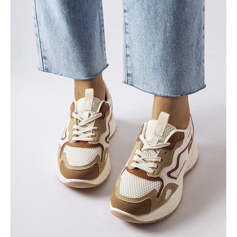 D/GMR Baskets de sport beiges creuses vert 2