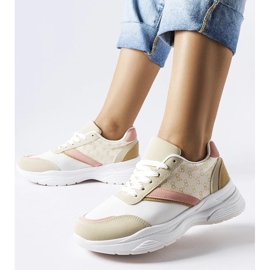 D/GMR Baskets beiges et blanches avec accent duffy doré 2