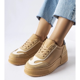 D/GMR Baskets beige sur une plate-forme séluci épaisse 2