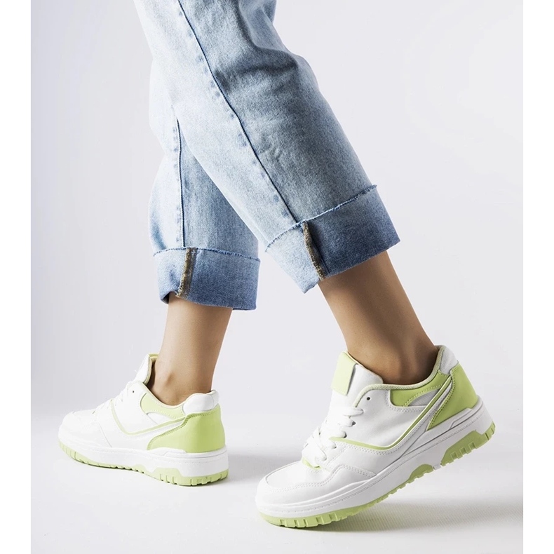 D/GMR Baskets Barrette blanches et vertes 2