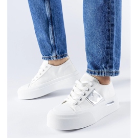 D/GMR Baskets à plateforme Lawton blanches et argentées 2