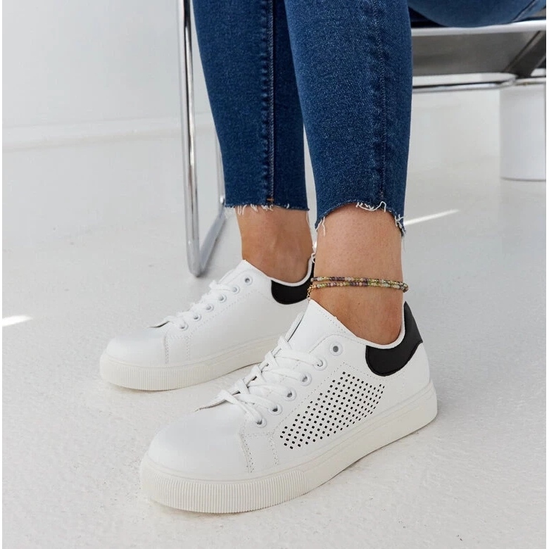 D/GMR Baskets Semhar ajourées blanches 1