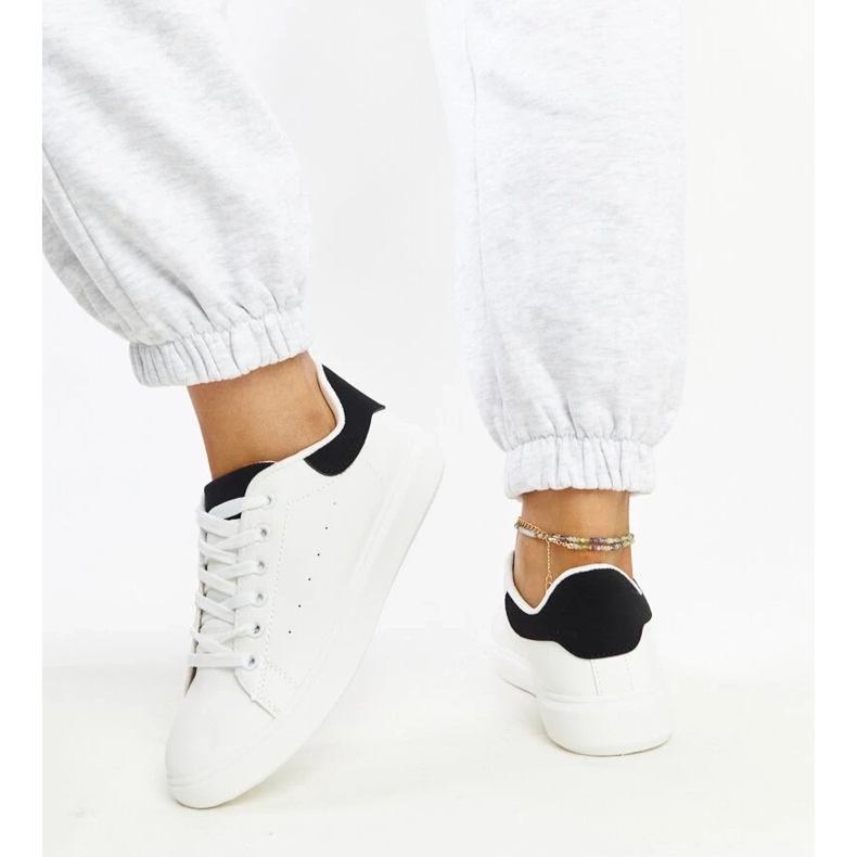 D/GMR Baskets en noir et blanc sur la plate-forme Ariam blanche 2